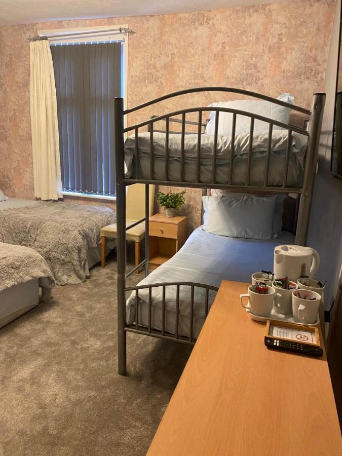 Chaplins Hotel Блекпул Екстериор снимка