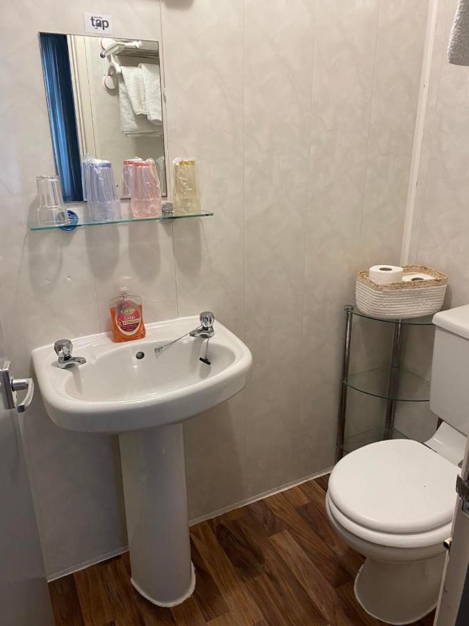 Chaplins Hotel Блекпул Екстериор снимка