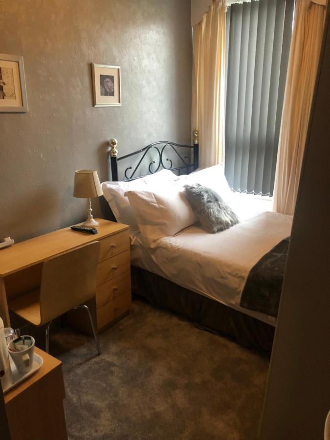 Chaplins Hotel Блекпул Екстериор снимка