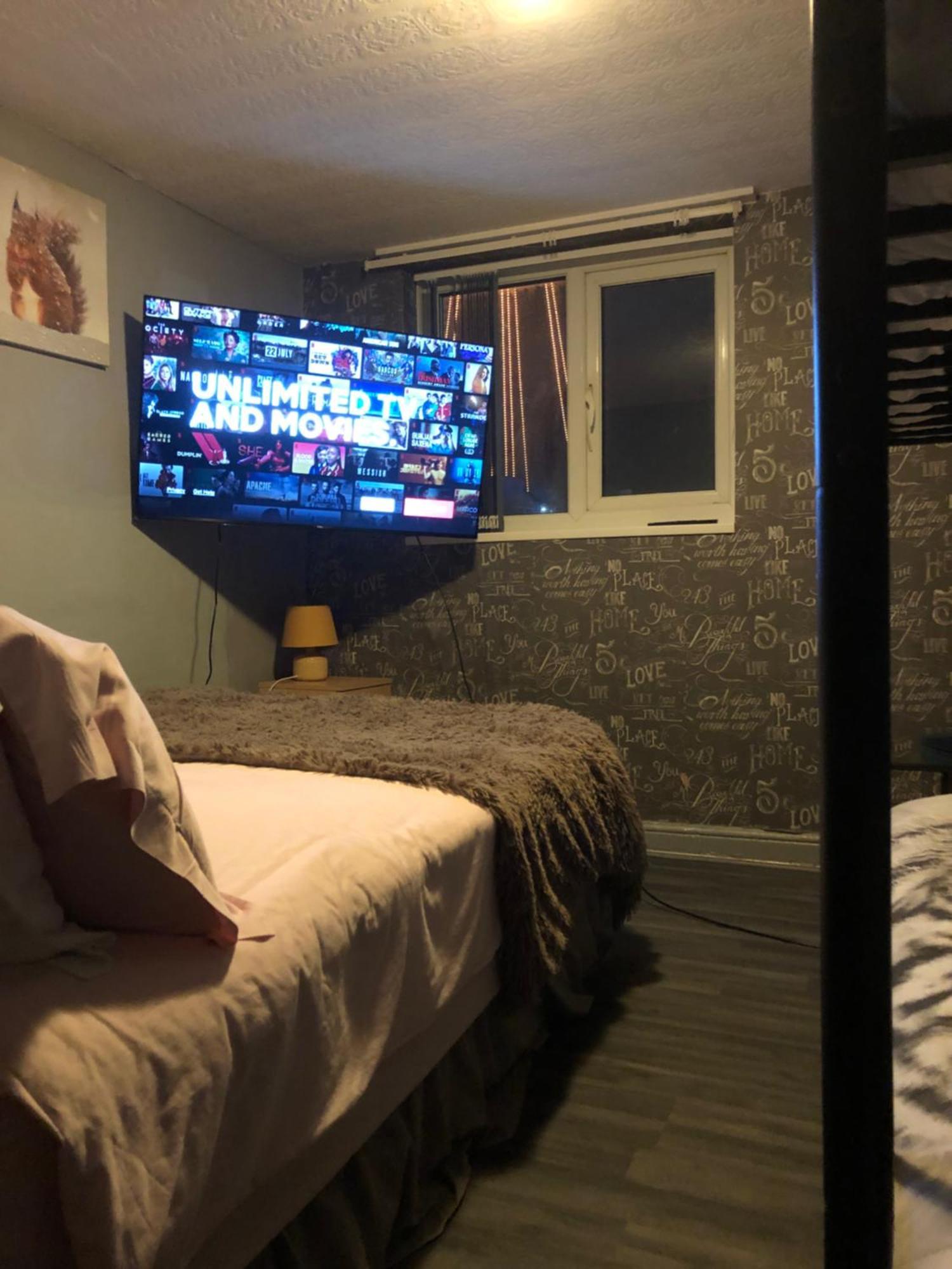 Chaplins Hotel Блекпул Екстериор снимка